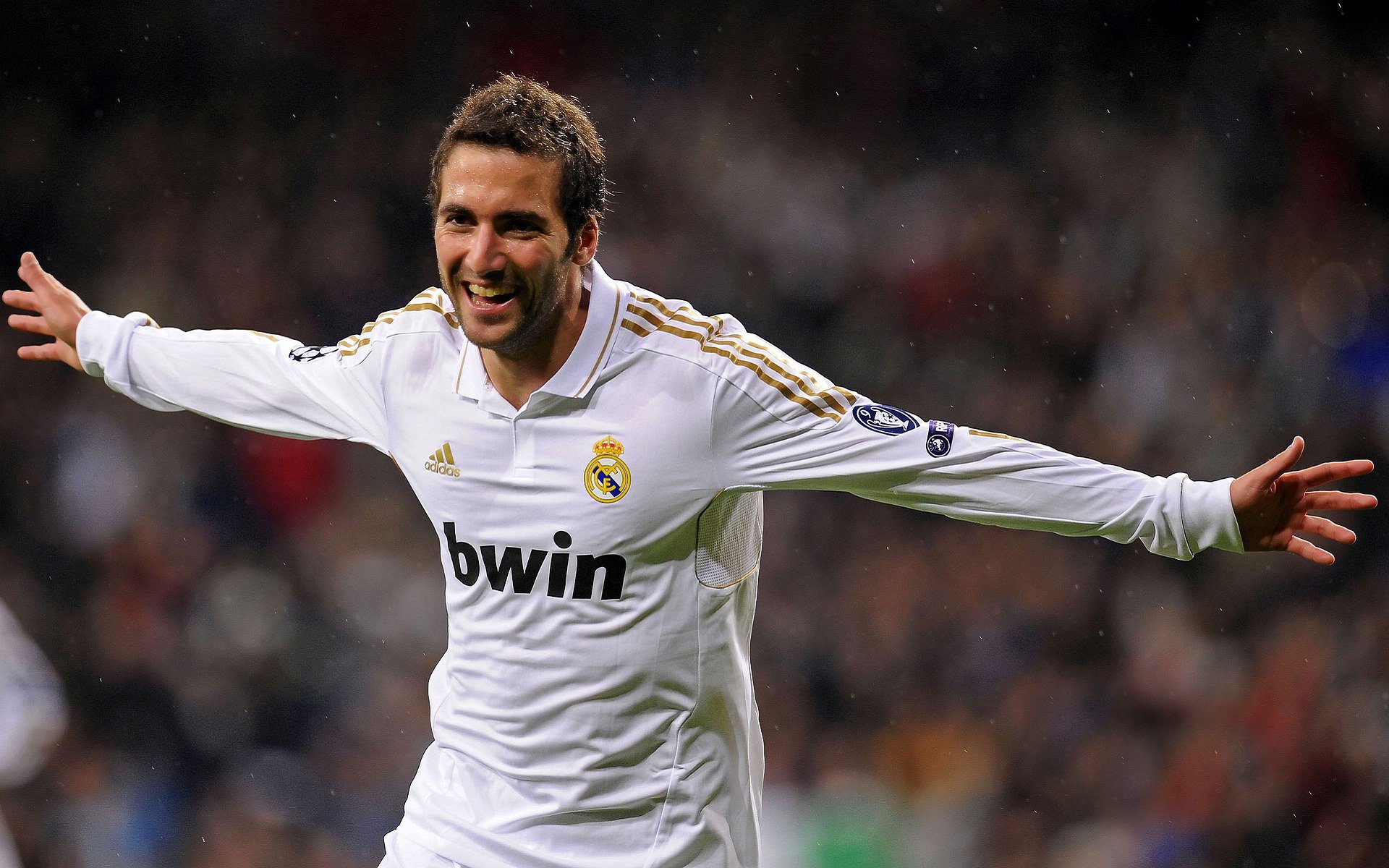 开云体育2026-佛罗伦萨节奏，当伊萨克用文艺复兴的韵律，接管美式排名争夺战